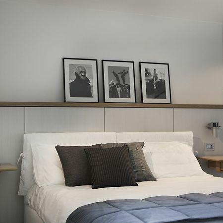 Suite & Pool-Como House-160 Mt-Private Indoor Swimming Pool, Heated All Year-Private Covered Parking-Private Garden And Terrace-Fully Equipped Kitchen Exterior foto