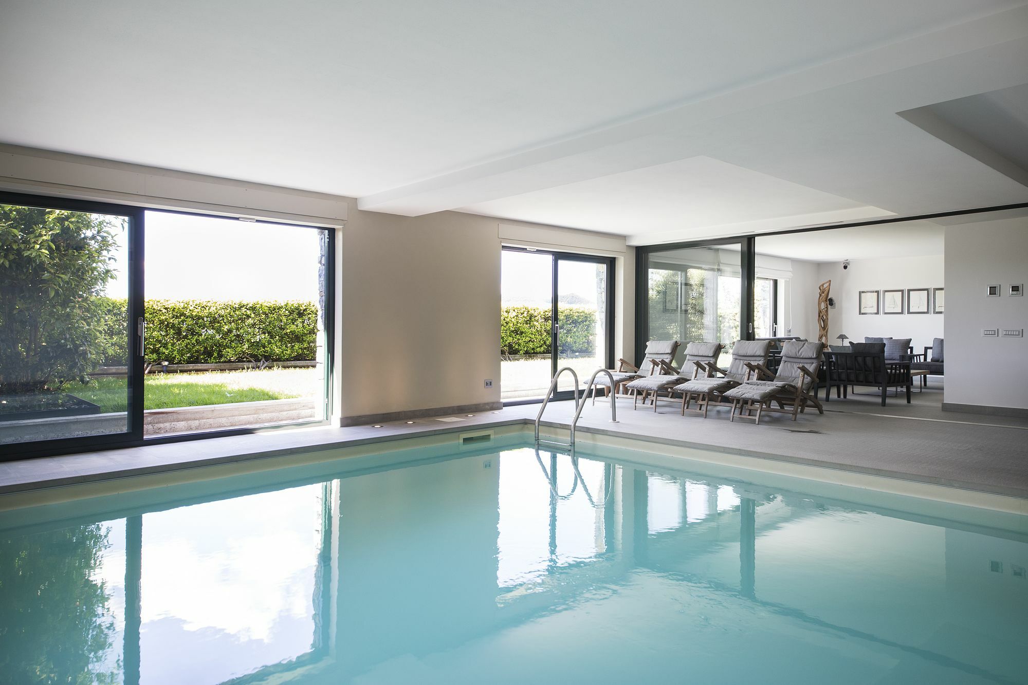 Suite & Pool-Como House-160 Mt-Private Indoor Swimming Pool, Heated All Year-Private Covered Parking-Private Garden And Terrace-Fully Equipped Kitchen Exterior foto