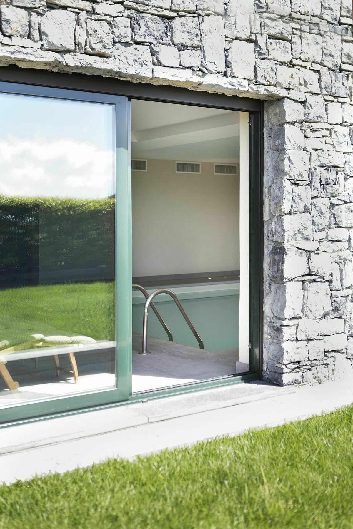 Suite & Pool-Como House-160 Mt-Private Indoor Swimming Pool, Heated All Year-Private Covered Parking-Private Garden And Terrace-Fully Equipped Kitchen Exterior foto